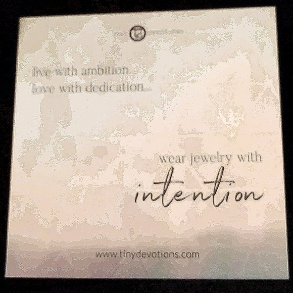 Tiny Devotions Freshwater Pink Pearl Bracelet - Picture 6 of 8